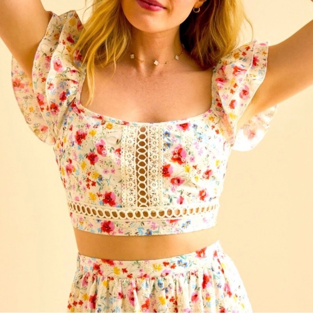 Altar'd State Floral Lace Crop Top - Picture 1 of 5